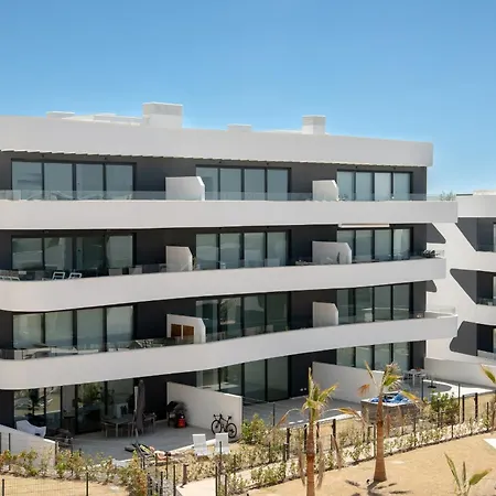 Stylish Luxury With Terrace In Higueron Apartment *