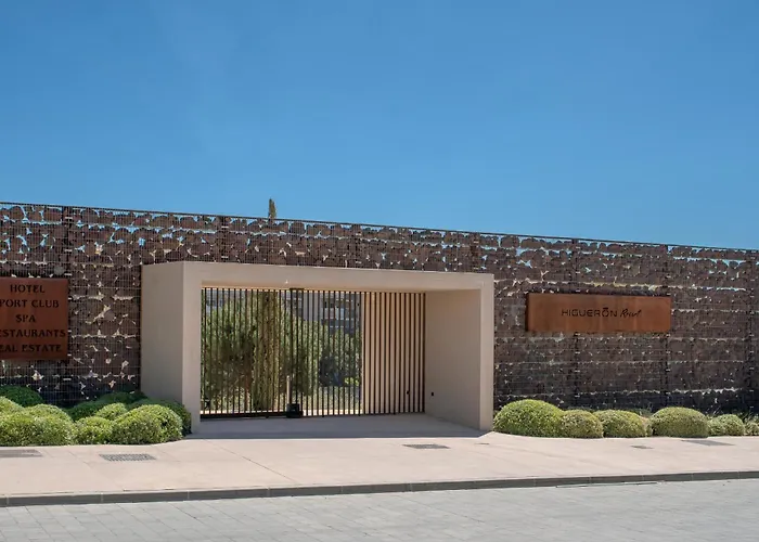 شقة Stylish Luxury With Terrace In Higueron فوينخيرولا